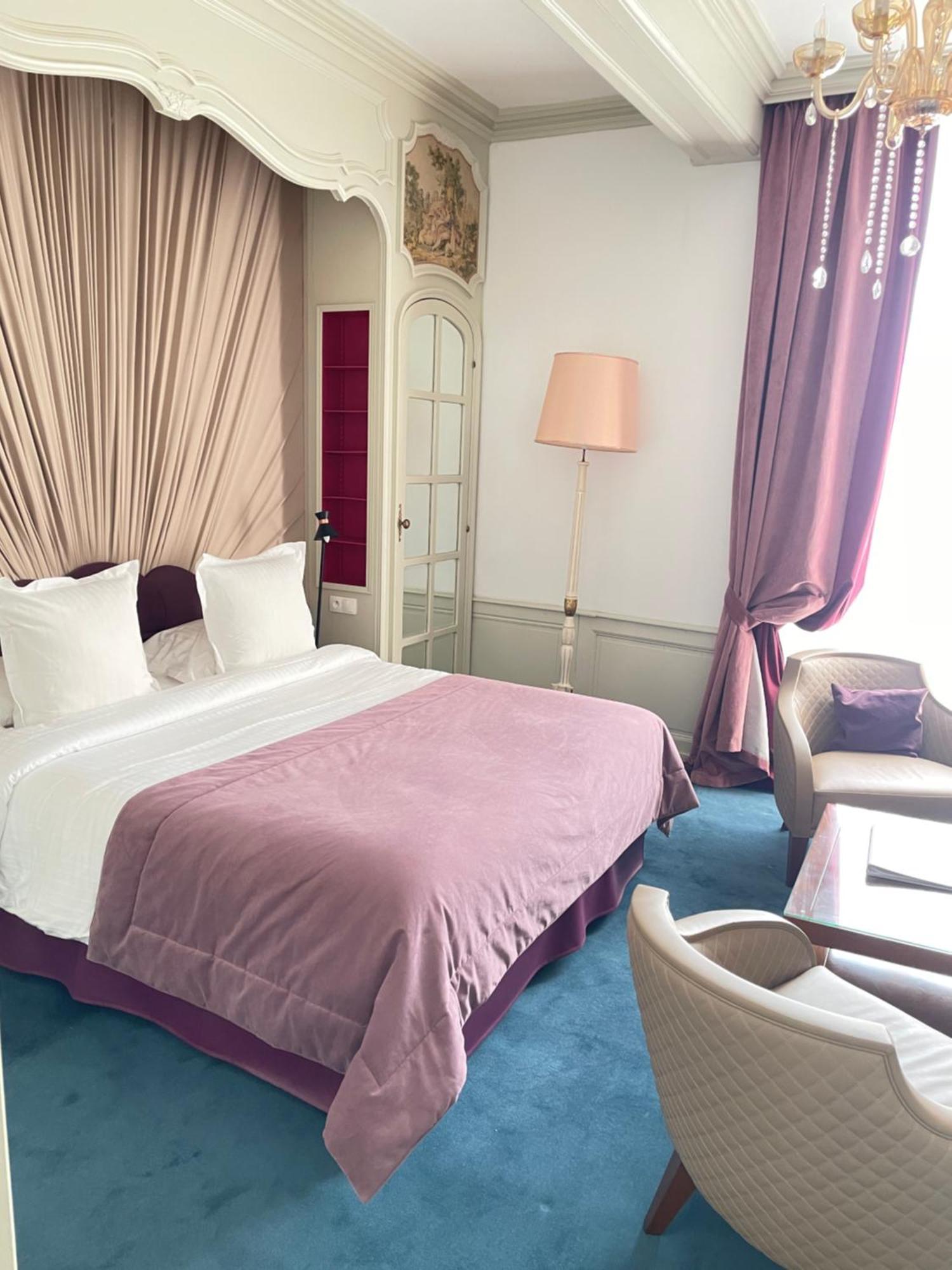 Hotel Victor Hugo 蓬托尔松 外观 照片