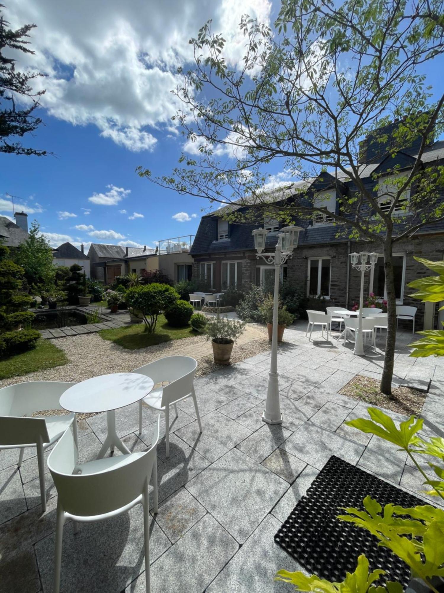 Hotel Victor Hugo 蓬托尔松 外观 照片