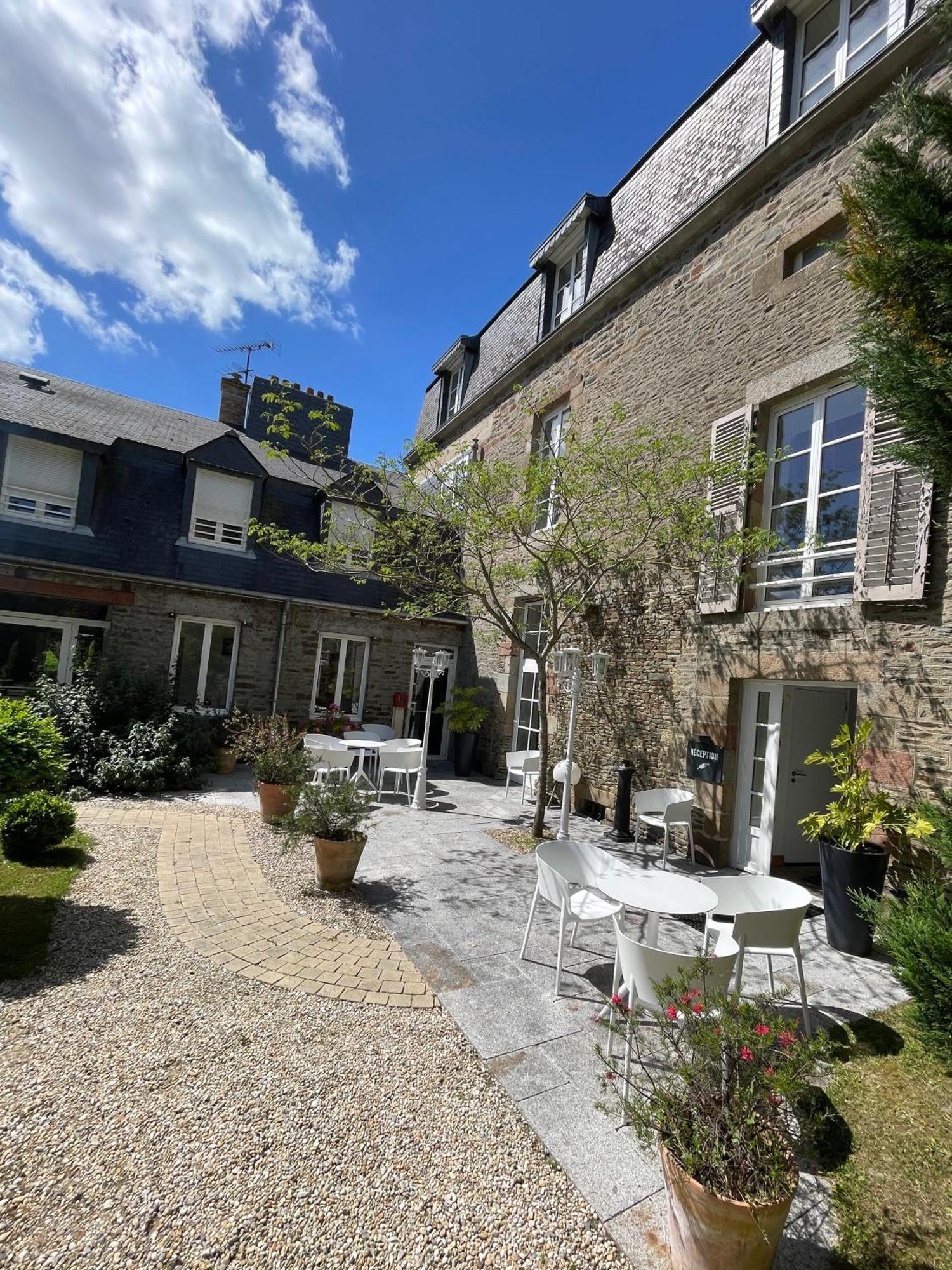 Hotel Victor Hugo 蓬托尔松 外观 照片